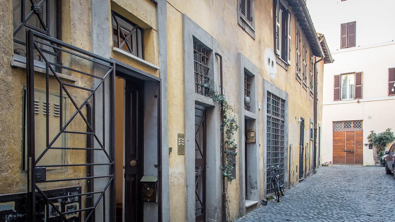 Apartment In Panieri Terrace Rom
